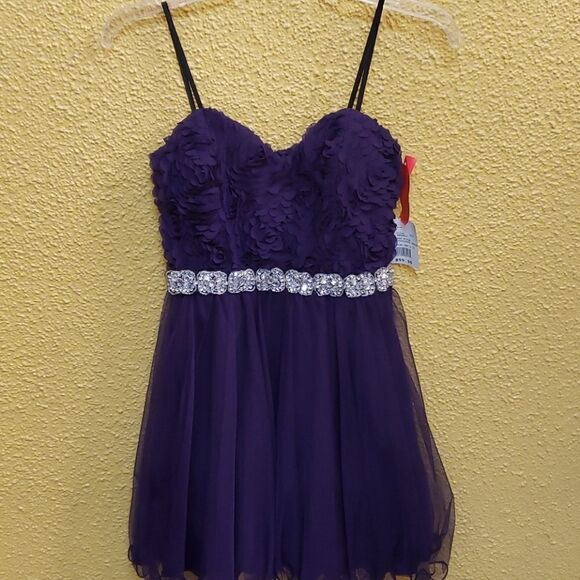 Davids bridal dress  - Picture 1 of 2